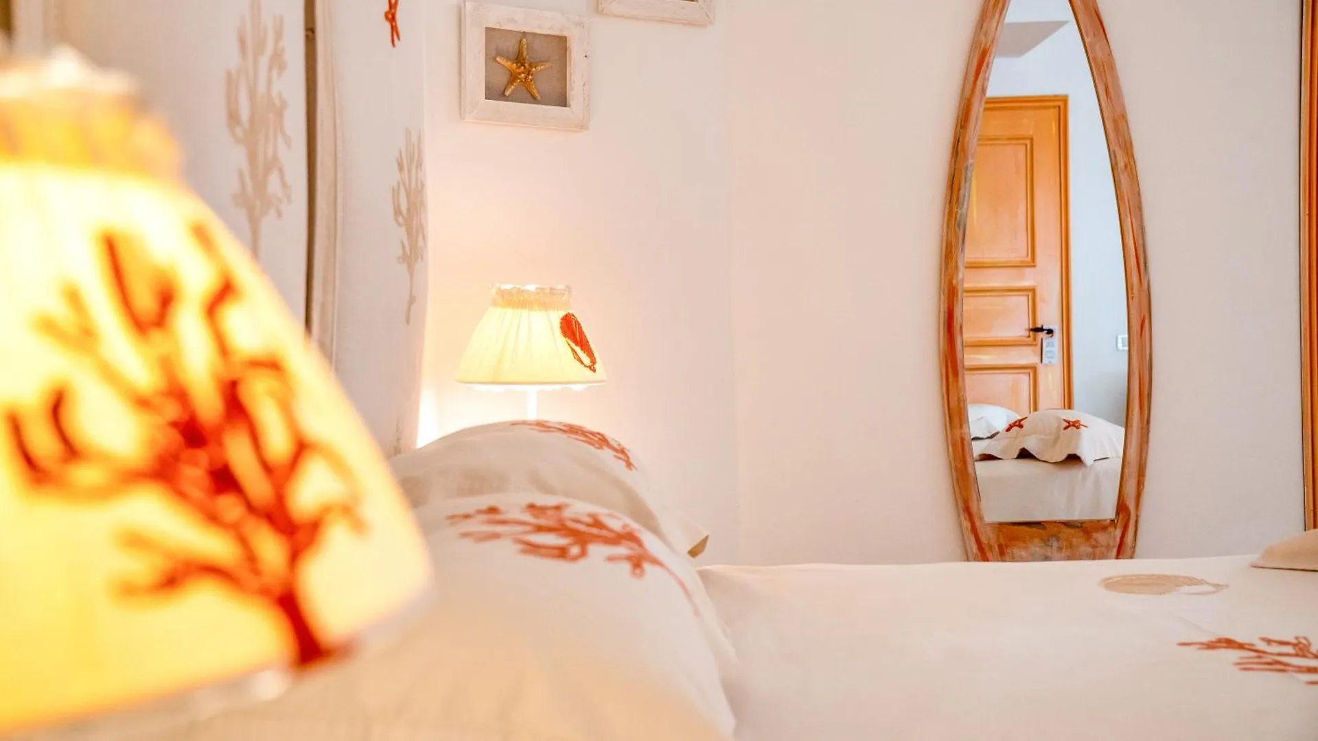 Hotel Cala Caterina Вилласимиус