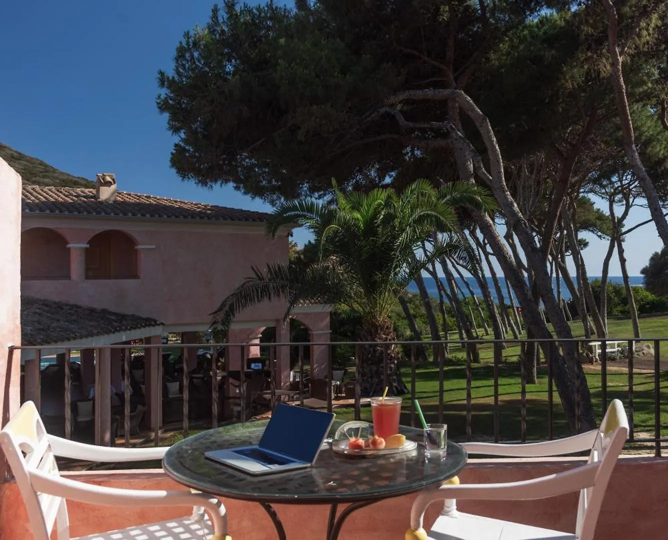 Hotel Cala Caterina Вилласимиус